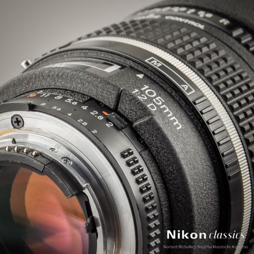 Nikon AF-D DC-Nikkor 105/2 (Condition A/A-)