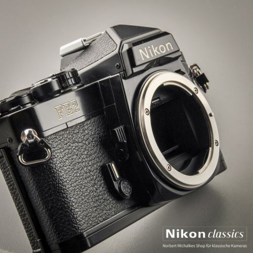 Nikon FE-2 schwarz (Zustand A/A-)