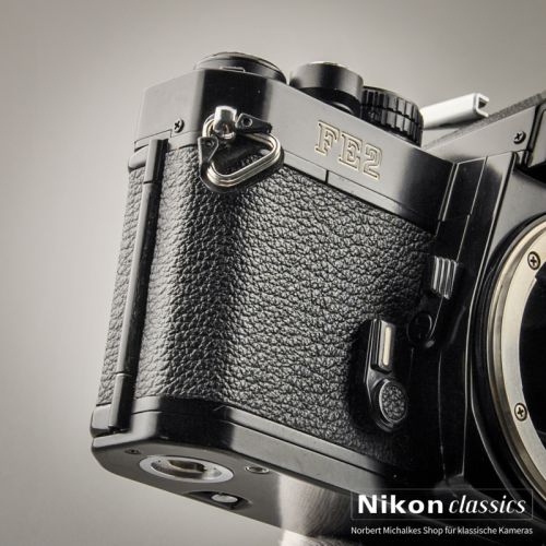 Nikon FE-2 schwarz (Zustand A/A-)