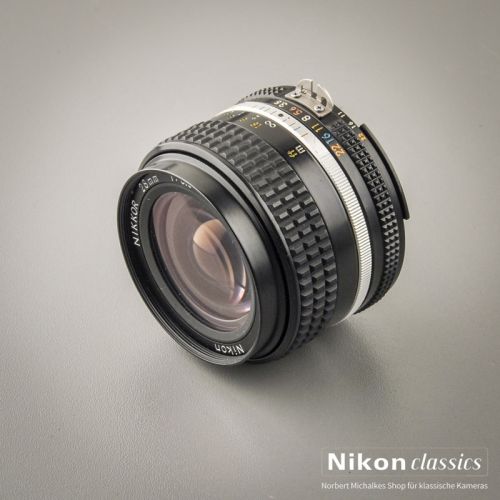 Preview: Nikon Nikkor 28/3,5 AIS (Condition A/A-)
