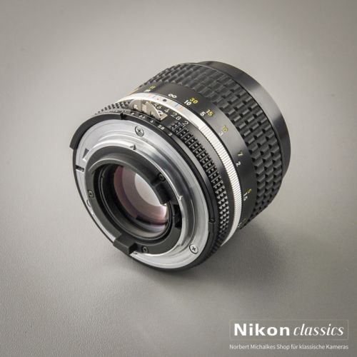 Preview: Nikon Nikkor 85/2,0 AIS (Condition A+)