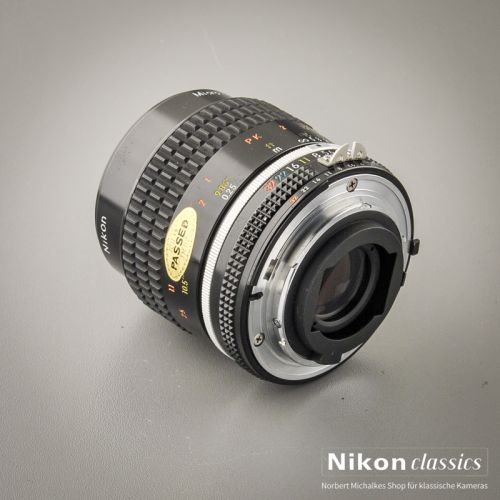 Nikon Micro-Nikkor 55/2,8 AIS (Condition A/A-)