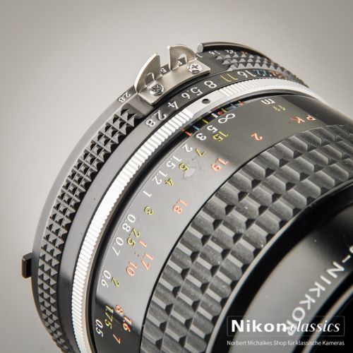 Nikon Micro-Nikkor 55/2,8 AIS (Condition A/A-)