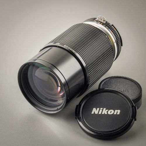 Nikon Zoom-Nikkor 50-135/3,5 AIS (Zustand A/A-)