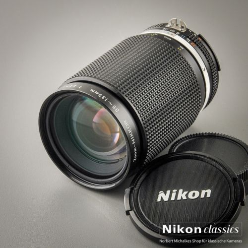 Nikon Zoom-Nikkor 35-135/3,5-4,5 AIS Macro (Condition A)