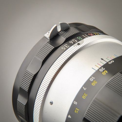 Nikon Nikkor-QC Auto 135/3,5 nonAI "Berg-und Tal" (Zustand A)