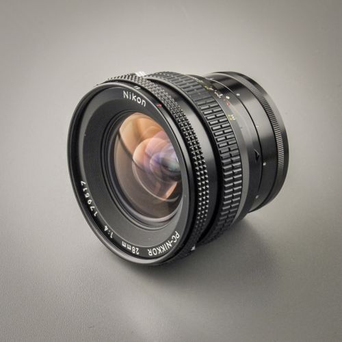 Preview: Nikon PC-Nikkor 28/4 Shift (Zustand A+) OVP