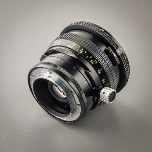 Preview: Nikon PC-Nikkor 28/4 Shift (Zustand A+) OVP