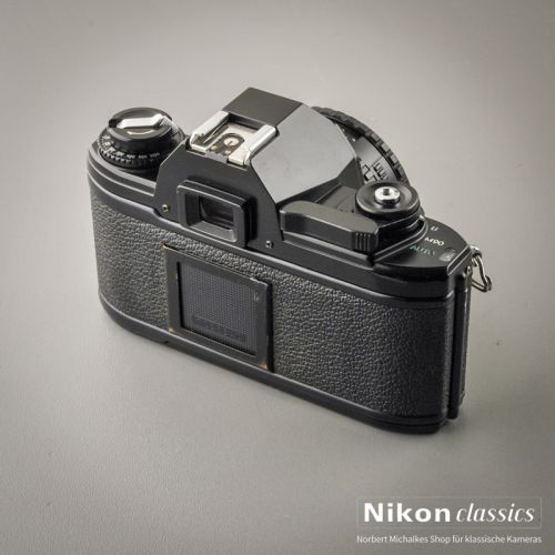 Preview: Nikon EM mit 50/1,8 Starter-Set