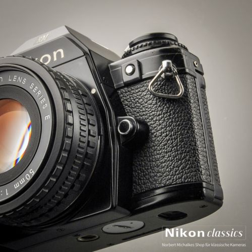 Nikon EM mit 50/1,8 Starter-Set
