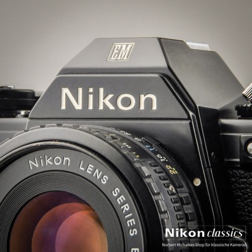 Nikon EM mit 50/1,8 Starter-Set