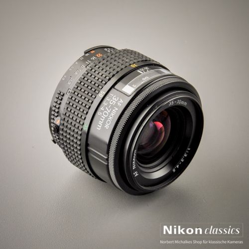 Nikon AF Zoom-Nikkor 35-70/3,3-4,5 Macro (Zustand A/A-)