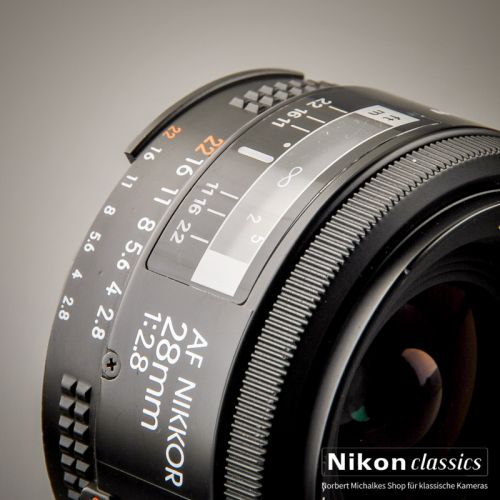 Nikon AF Nikkor 28/2,8 (Condition A/A-)