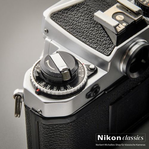 Nikon FE (Zustand A-)