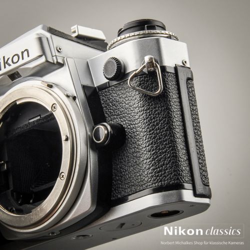 Nikon FE (Zustand A-)