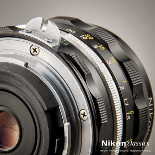 Nikon Nikkor-HC Auto 28/3,5 nonAI "Berg-und-Tal" (Zustand A)