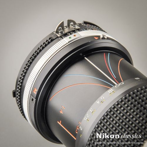 Nikon Zoom-Nikkor 35-105/3,5-4,5 AIS Macro (Condition A)