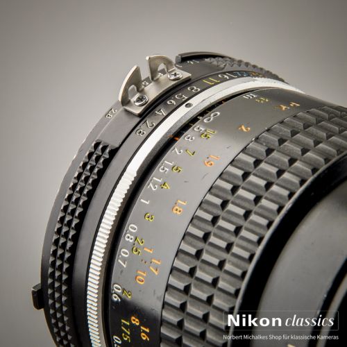 Nikon Micro-Nikkor 55/2,8 AIS (Zustand A-/AB)