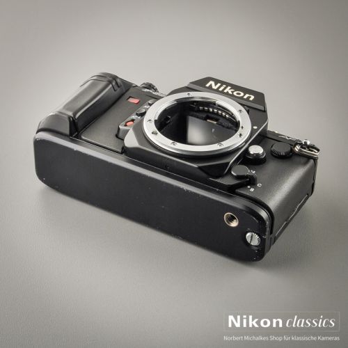 Nikon F501 (Condition A-)