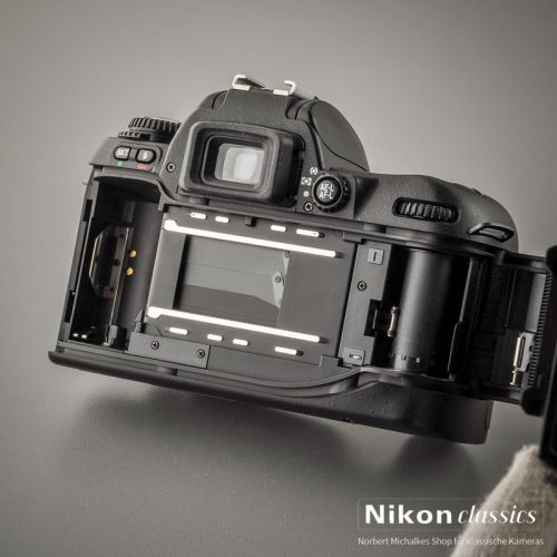 Nikon F80D (Zustand A)