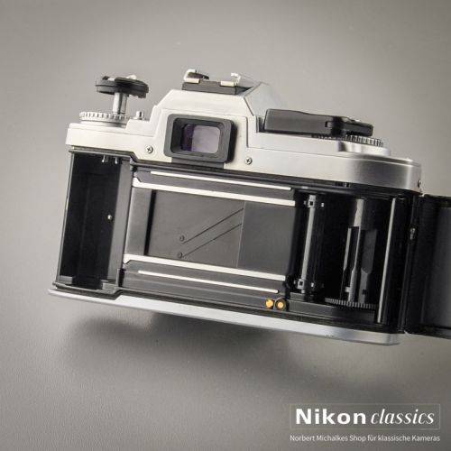Nikon FG with Nikon Lens 50/1,8 Starter Set
