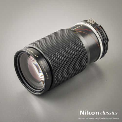 Preview: Nikon Zoom-Nikkor 35-135/3,5-4,5 AIS Macro (Condition A/A-)