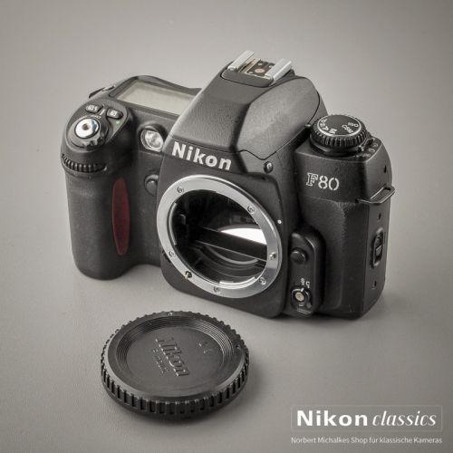 Nikon F80 (Zustand A)