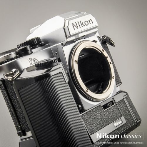 Nikon FA mit MD-15 (Zustand A-)