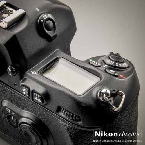 Nikon F100