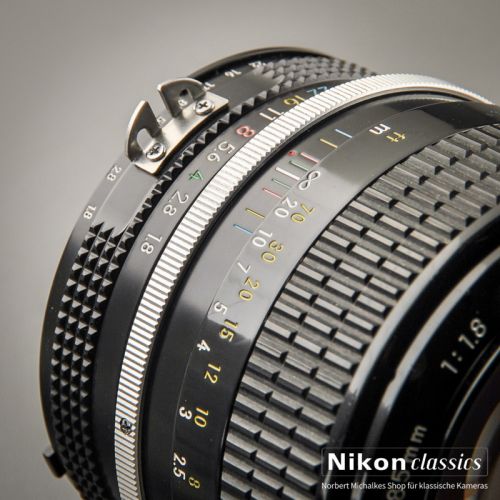 Nikon Nikkor 85/1,8 AI (Zustand A) OVP