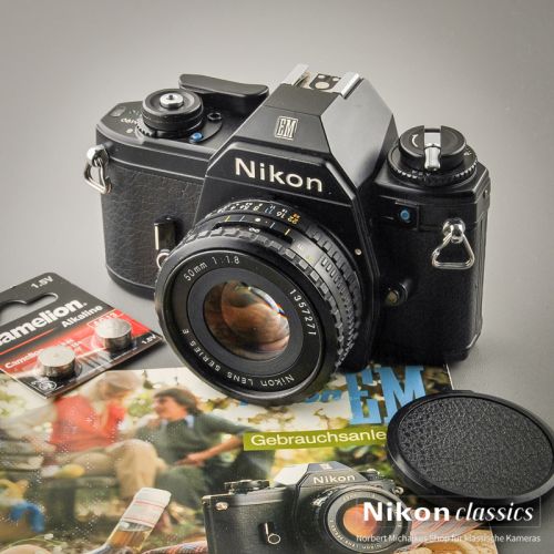 Nikon EM mit 50/1,8 Starter-Set