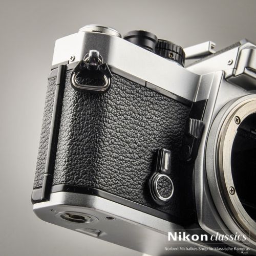 Nikon FE (Zustand A/A-)