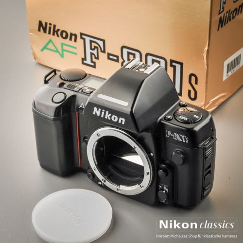 Nikon Nikkor-H Auto 28/3,5 nonAI "Berg-und-Tal" (Zustand A-/AB)