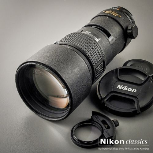 Nikon AF Nikkor 300/4 IF ED (Condition A-)