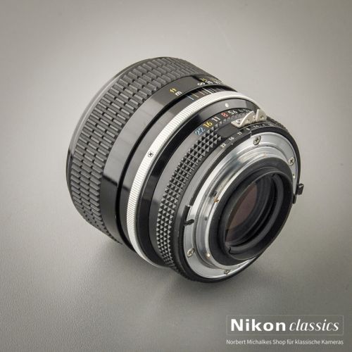 Preview: Nikon Nikkor 85/1,8 AI (Condition A/A-)