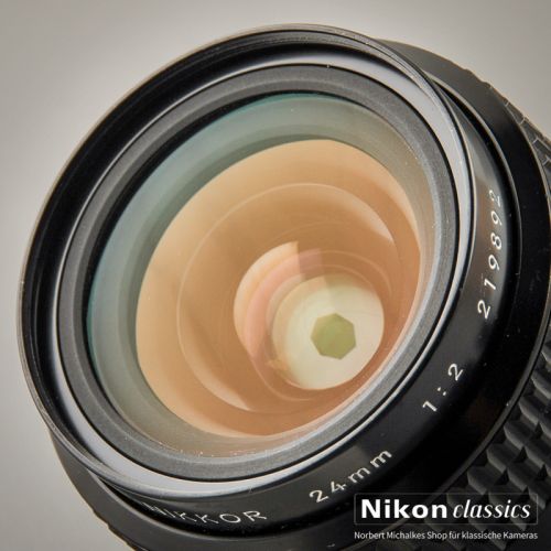 Nikon Nikkor 24/2,0 AIS (Zustand A/A-)