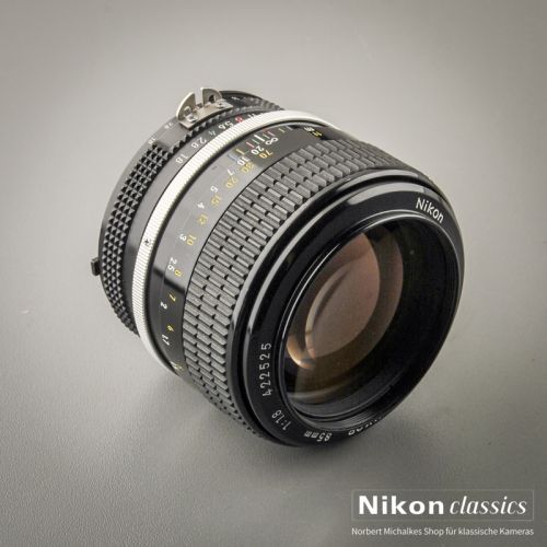 Nikon Nikkor 85/1,8 AI (Zustand A/A-)