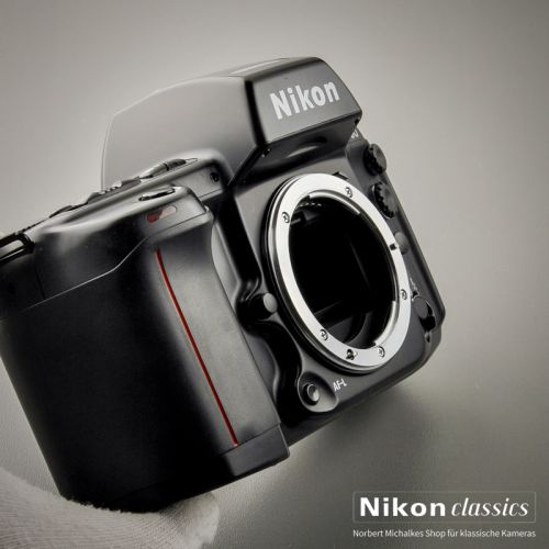 Nikon F90 (Zustand A)