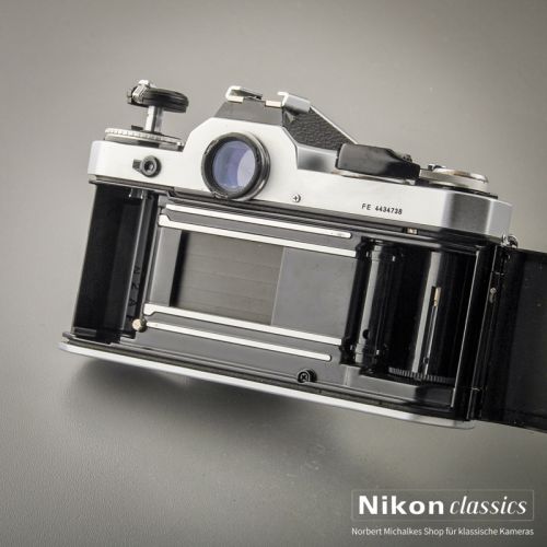 Nikon FE (Zustand A-)