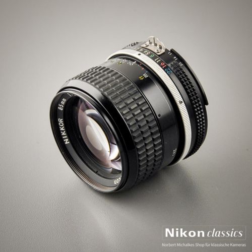 Nikon Nikkor 85/2,0 AI  (Zustand A) OVP