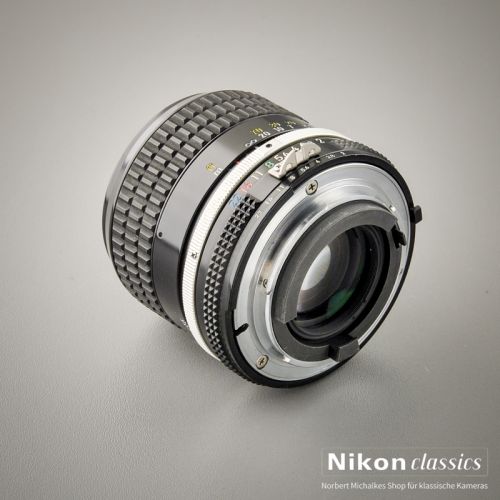 Nikon Nikkor 85/2,0 AI  (Zustand A) OVP