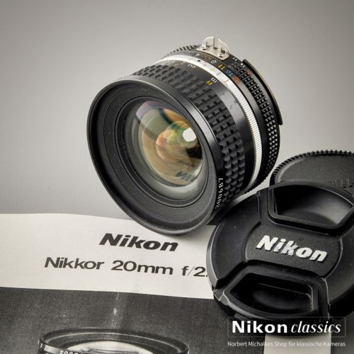 Nikon Nikkor 20/2,8 AIS (Zustand A/A-)