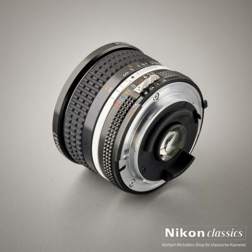 Nikon Nikkor 20/2,8 AIS (Zustand A/A-)