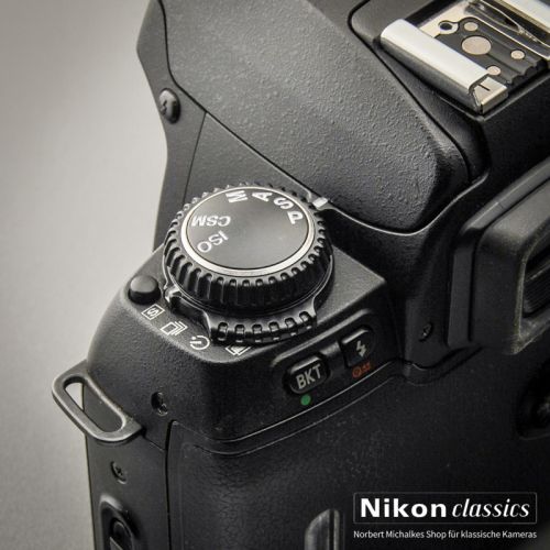 Nikon F80 (Zustand A)