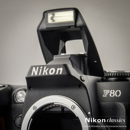 Nikon F80 (Zustand A)