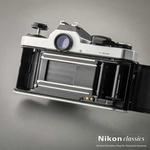 Nikon FM2n (Zustand A/A-) Titanverschluss
