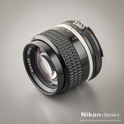 Nikon Nikkor 85/2,0 AIS  (Zustand A/A-)