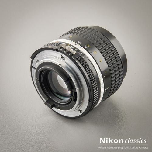 Nikon Nikkor 85/2,0 AIS  (Zustand A/A-)