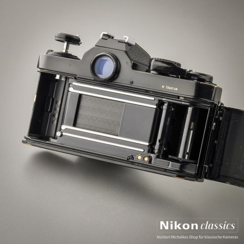 Nikon FM2n schwarz (Zustand A-/AB) Titanverschluss