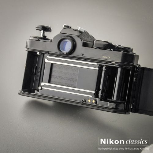 Nikon FE-2 schwarz (Zustand A-)